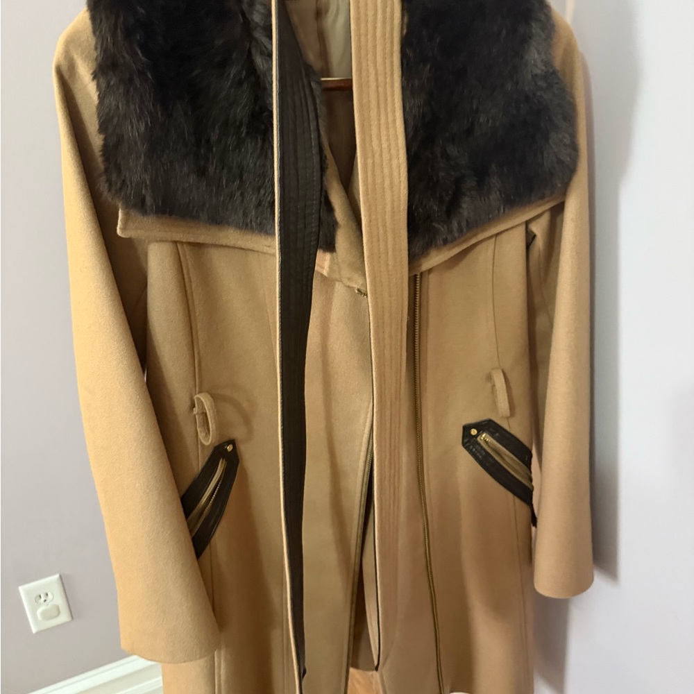 Womens Camel Wool-Blend Coat with Faux Fur Collar